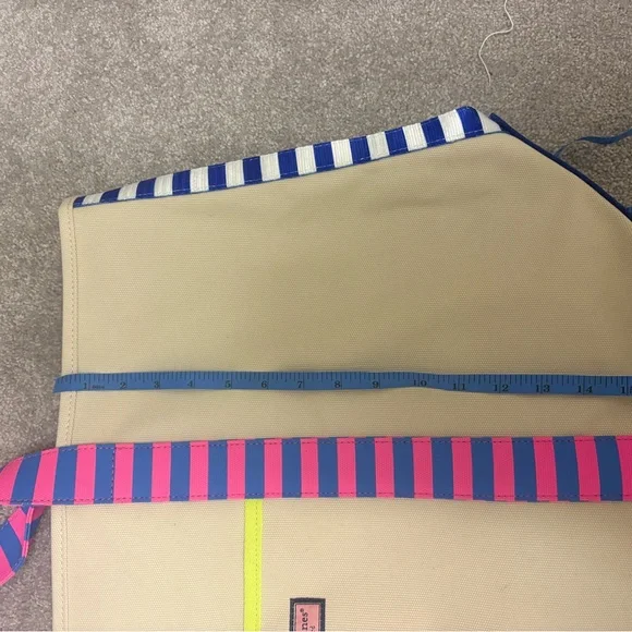 Vineyard Vines X Large Tote with Pink and Blue Accents - NWOT - Picture 7 of 12